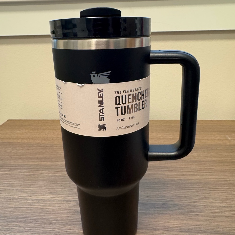 Stanley Black Quencher Tumbler with Handle